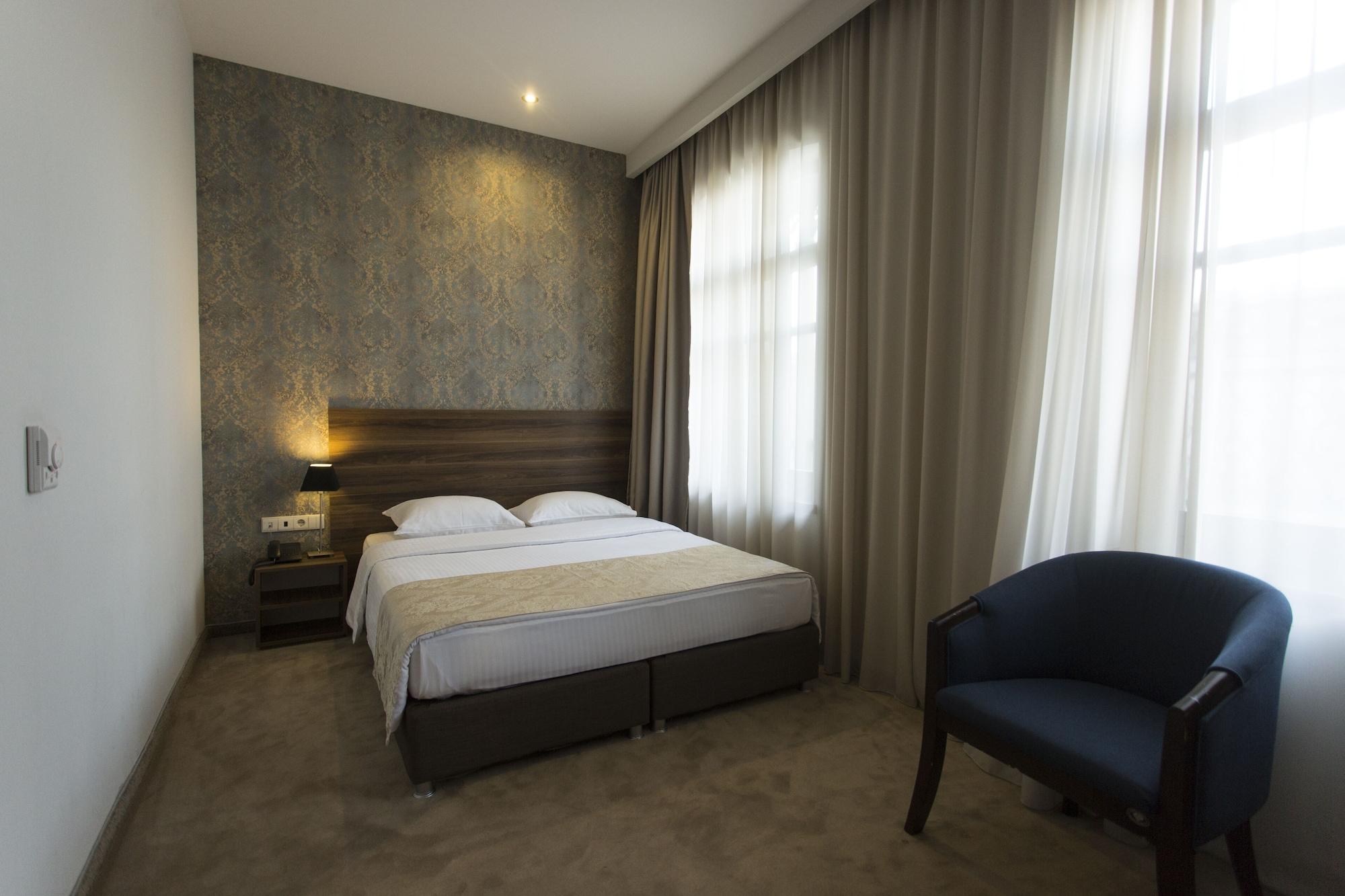 Old Meidan Tbilisi By Urban Hotels Exterior photo