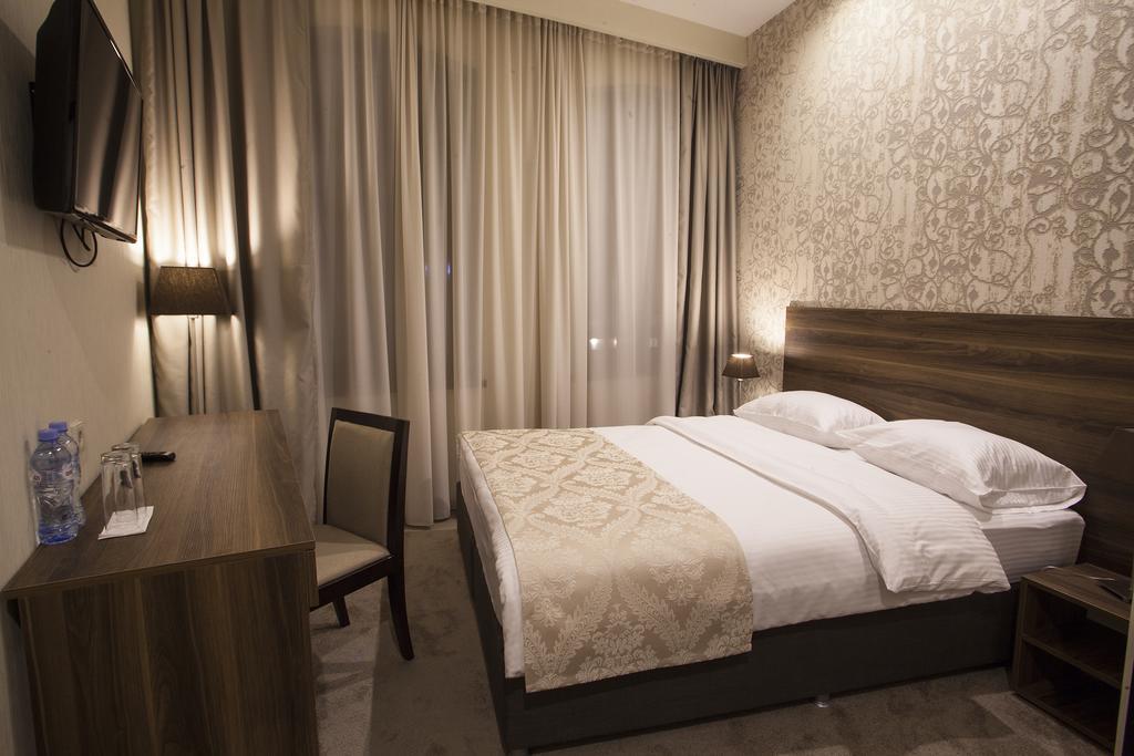 Old Meidan Tbilisi By Urban Hotels Exterior photo