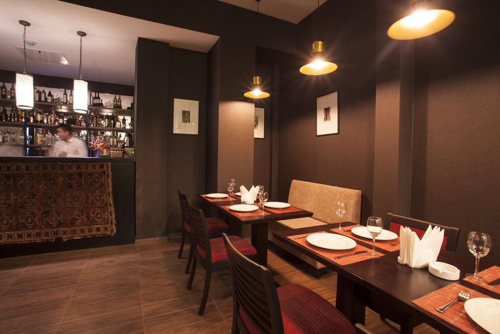 Old Meidan Tbilisi By Urban Hotels Exterior photo